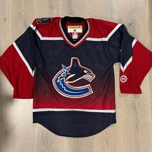 Vancouver Canucks Gradient Jersey Koho size small MIC - team signed